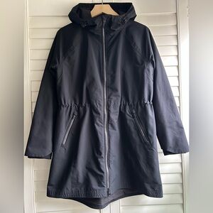 Athleta Cloudburst water repellent rain jacket in black size xs